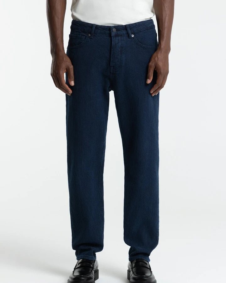Kings of Indigo Herren vegan Cordhose Sushan Mid Indigo