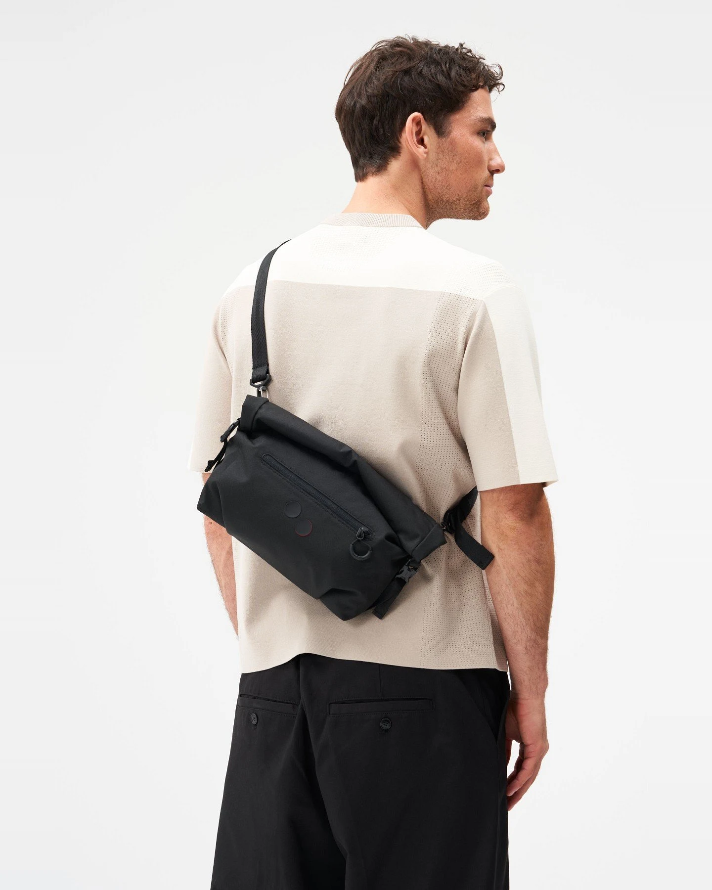 Bauchtasche Aksel Solid Rooted Black – Ansicht 4