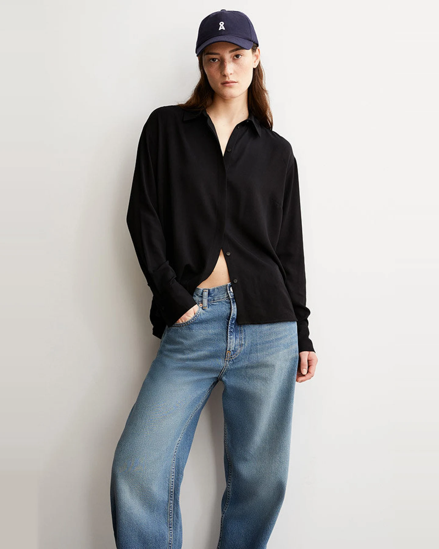 ARMEDANGELS Damen vegan Bluse Longsleeve Larisaana Schwarz – Ansicht 2