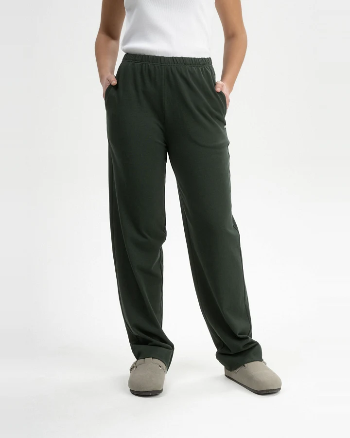 MELA Damen vegan Loungehose Kirani Dunkelgrün