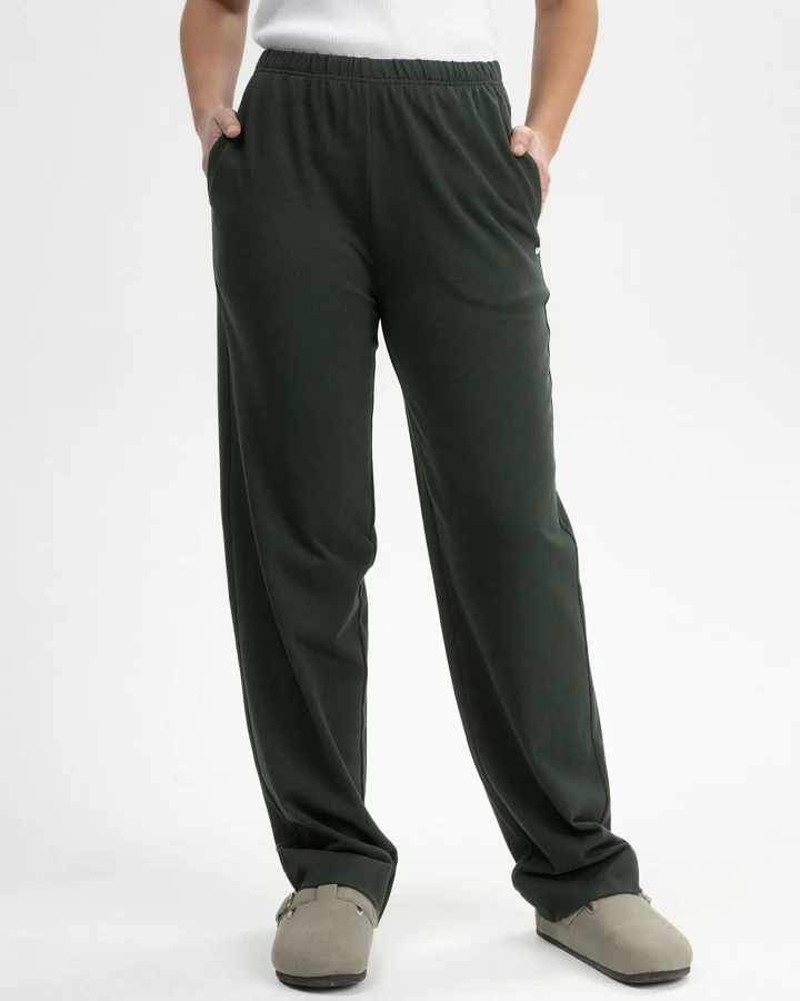 MELA Damen vegan Loungehose Kirani Dunkelgrün