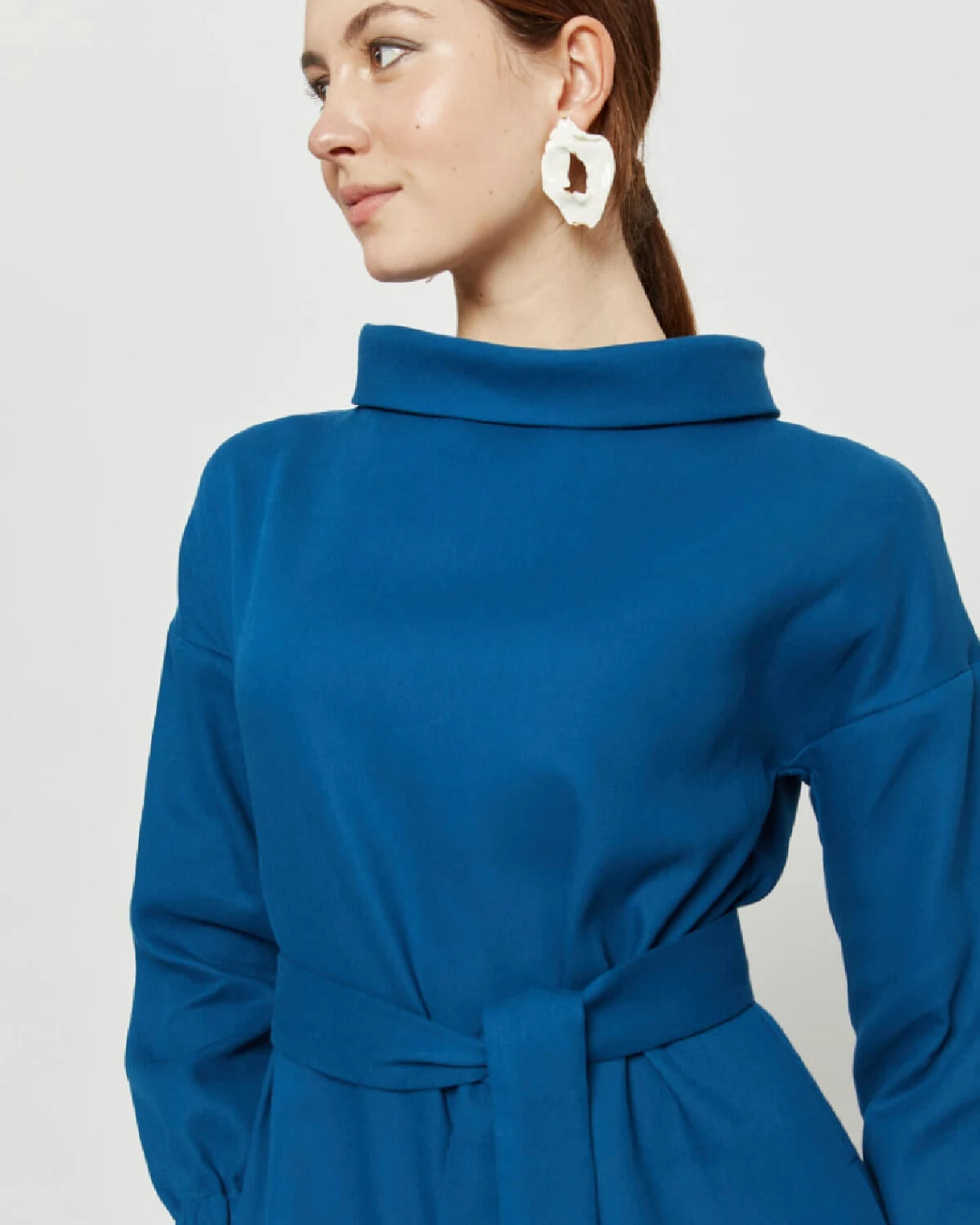 AYANI Damen vegan Kleid Amalia Petrol Blau – Ansicht 2