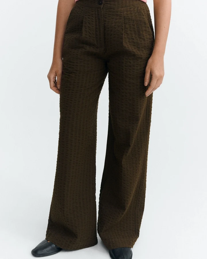 Hose Manolita Seersucker Braun
