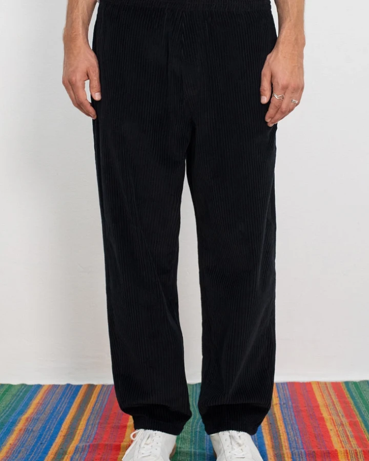 Rotholz Herren vegan Hose Wide Cord Schwarz