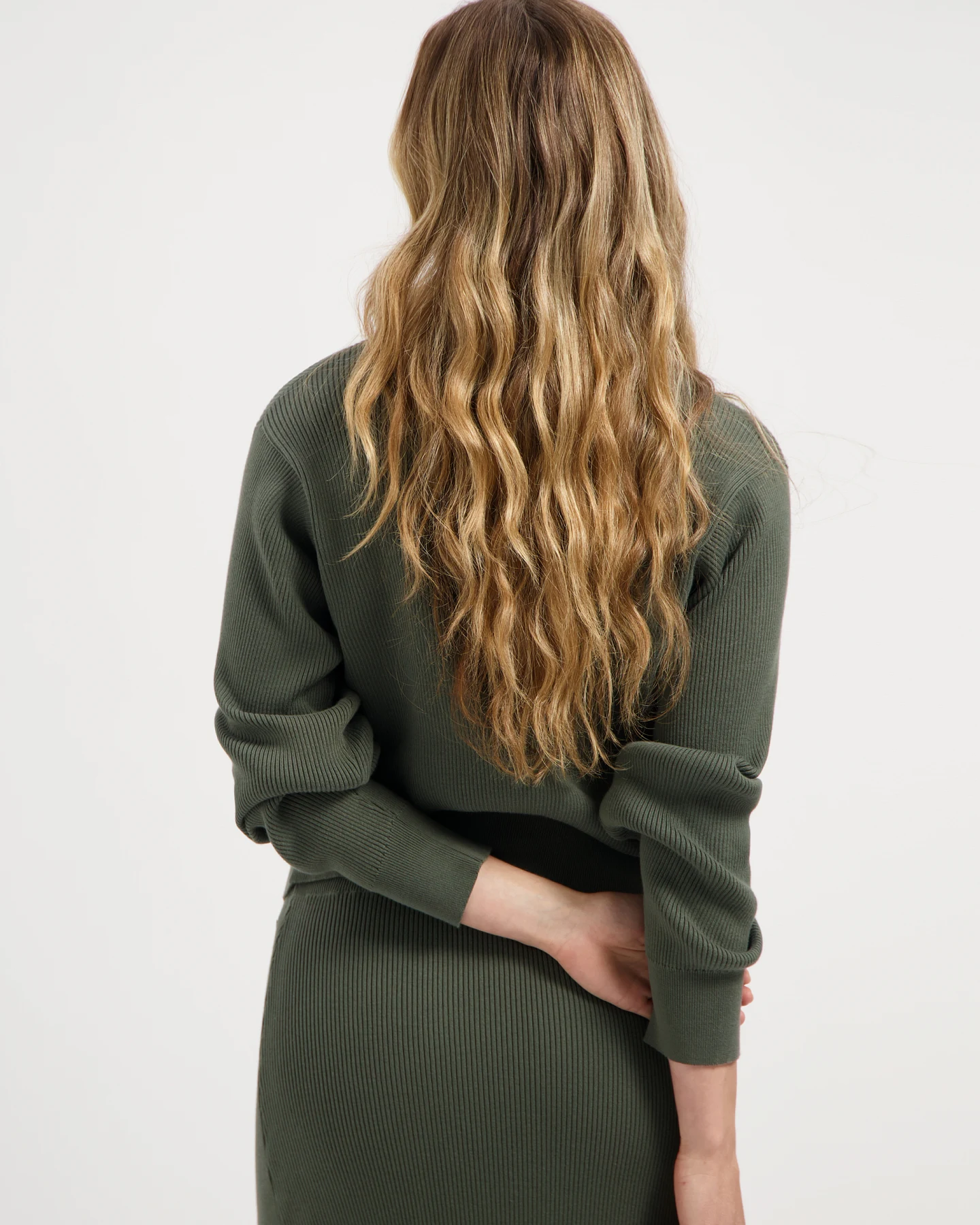 Kuyichi Damen vegan Strickpullover Katia Moosgrün – Ansicht 2