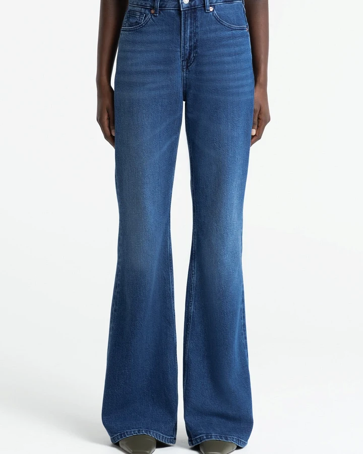Kings of Indigo Damen vegan Jeans Kukiko Mittelblau