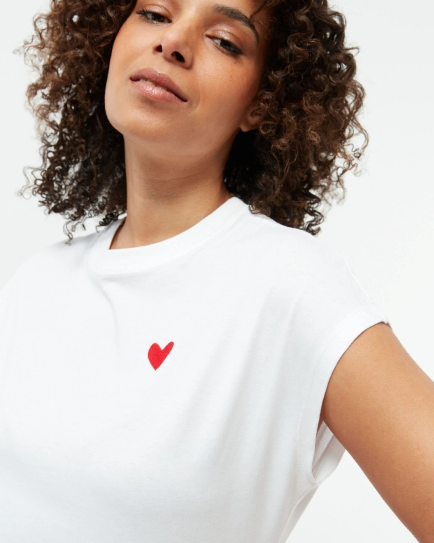 T-Shirt GBLaila Heart Weiß – Ansicht 3