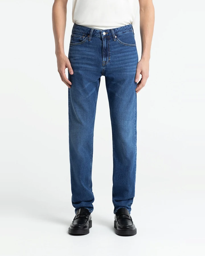 Kings of Indigo Herren vegan Jeans Addo Mittelblau