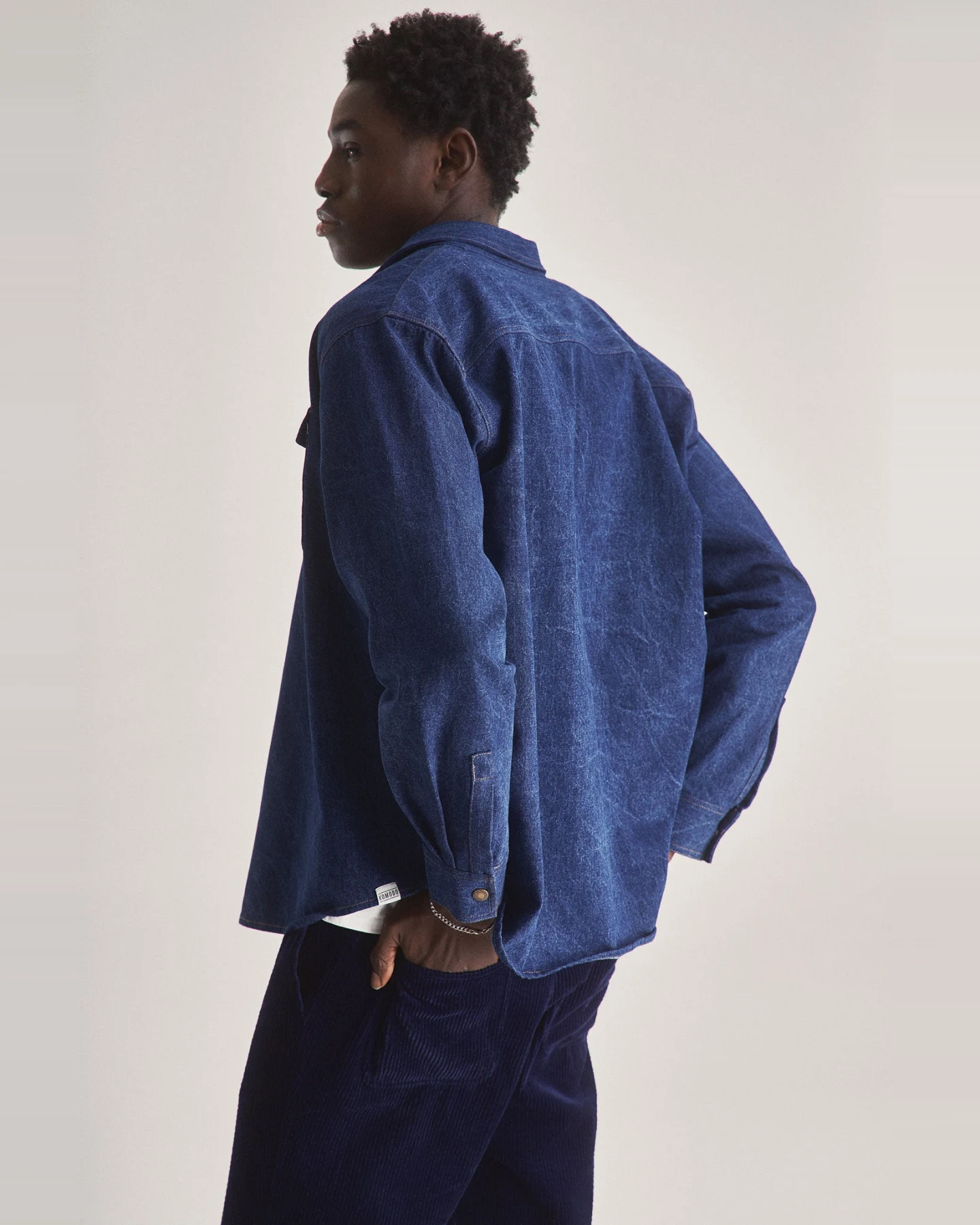 KOMODO Herren vegan Hemd Karda Dark Denim – Ansicht 2