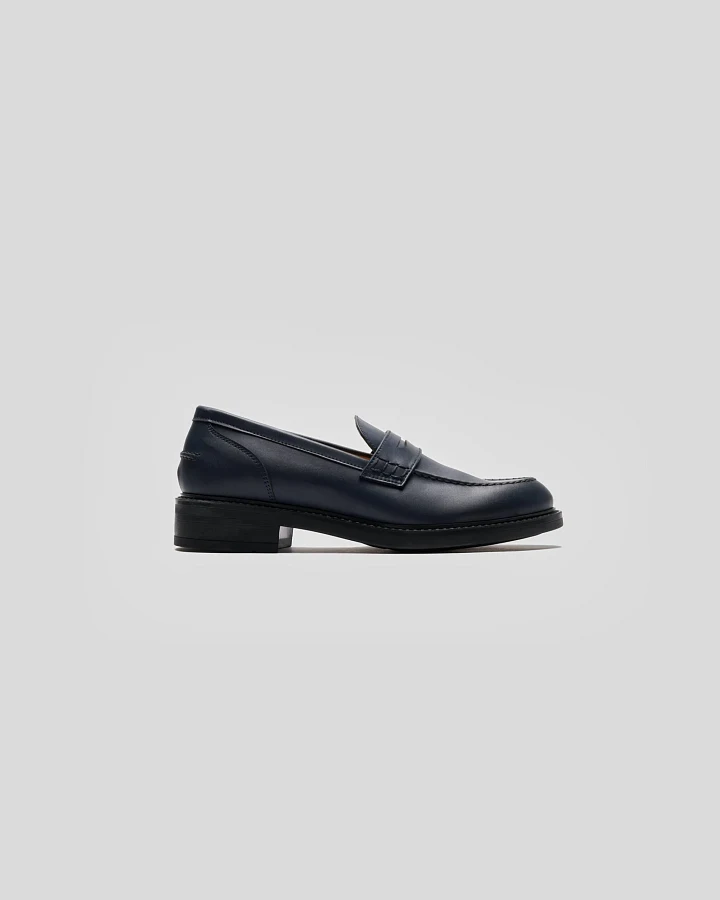 Solari Milano Damen vegan Loafer Marineblau