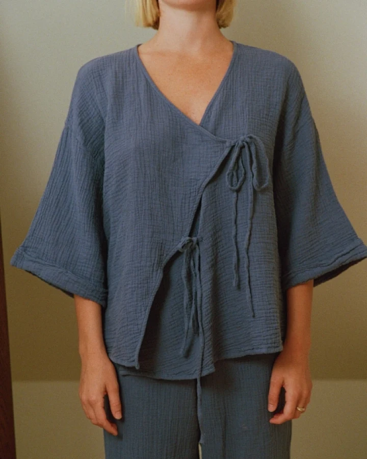 Nénés Damen vegan Bluse Haydée Blau