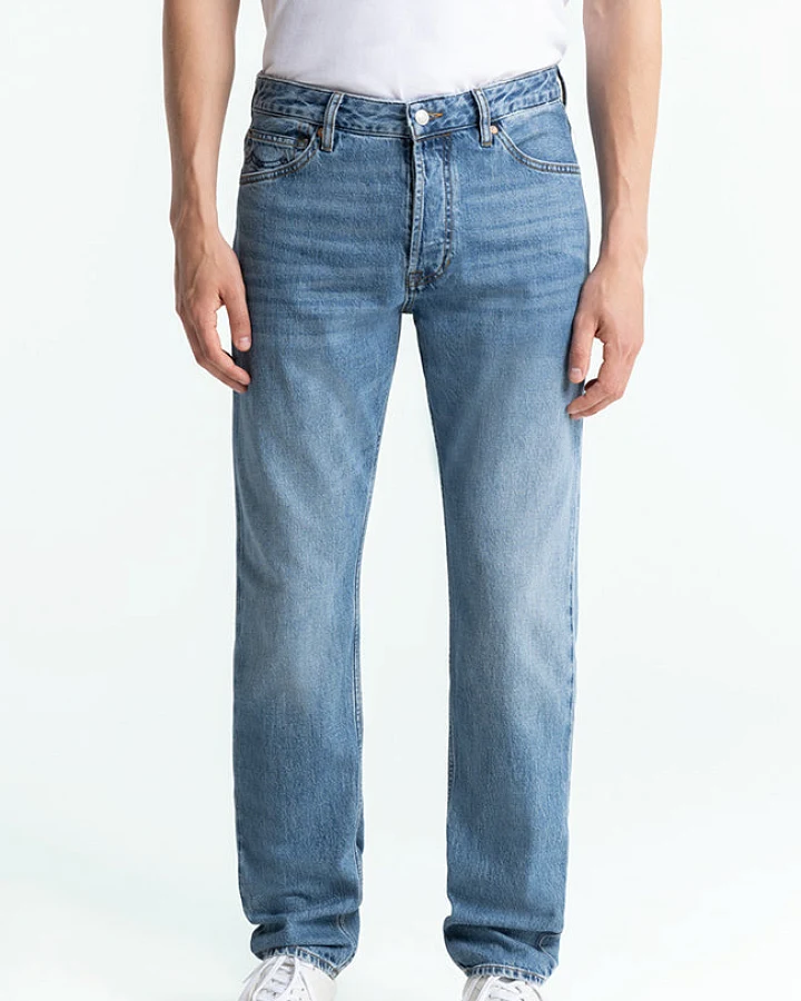 Kings of Indigo Herren vegan Jeans Addo Atria Mid Washed Blue