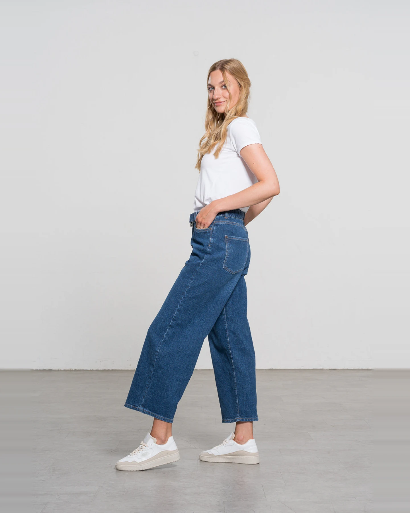 Feuervogl Damen vegan Jeans Flora Medium Blau – Ansicht 2