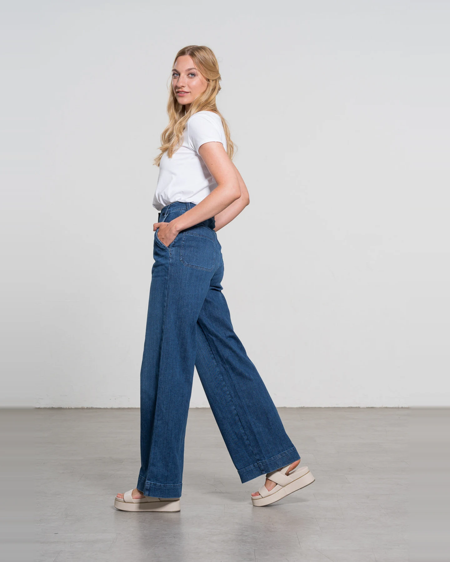 Feuervogl Damen vegan Jeans Hyperflex Middle Blue – Ansicht 2