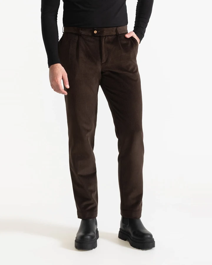 De IONESCU Herren vegan Hose Dacian Corduroy Dunkelbraun