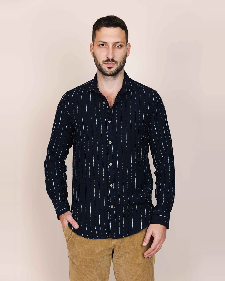 De IONESCU Herren vegan Hemd Calimani Marineblau