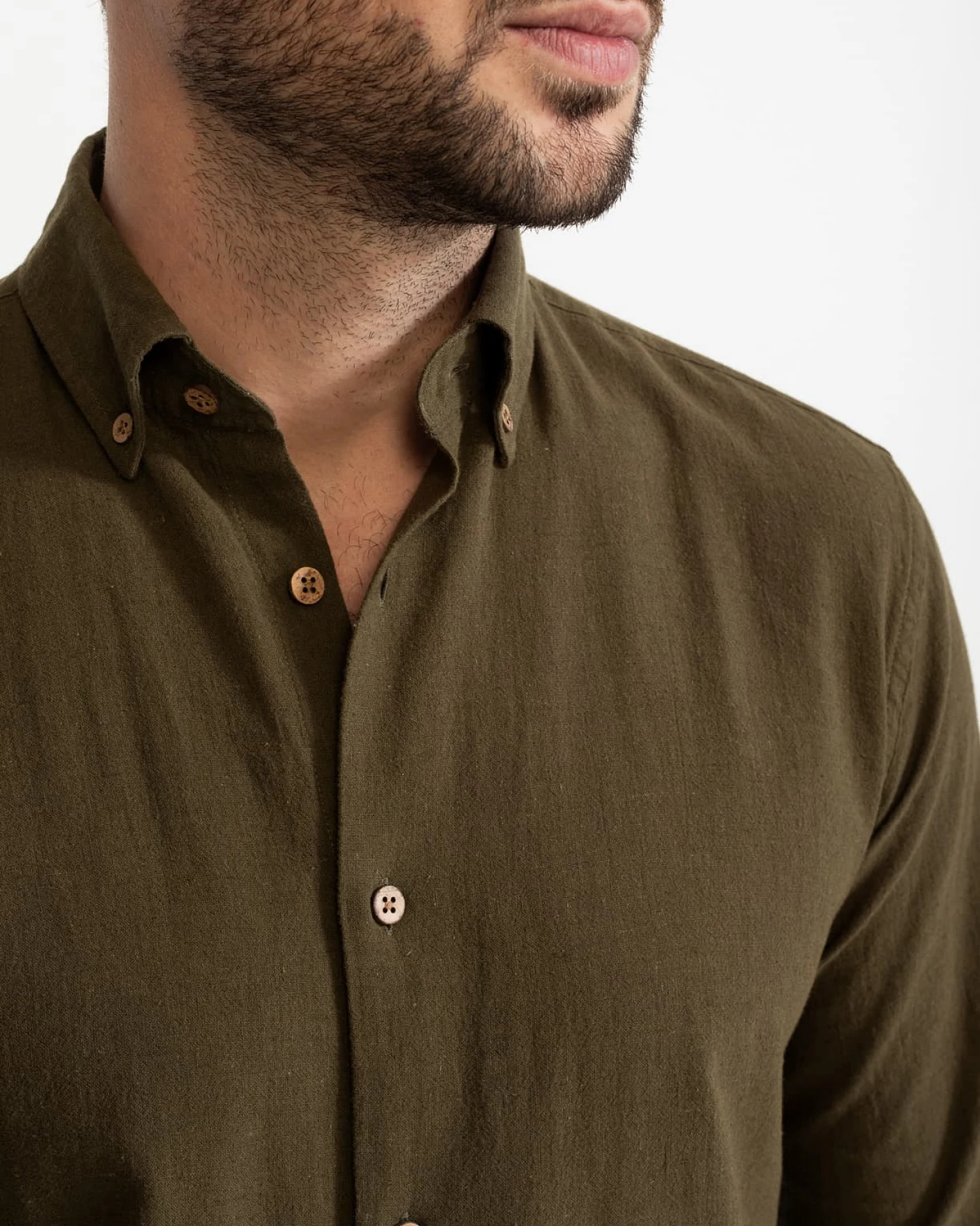 De IONESCU Herren vegan Hemd Godeanu Khaki – Ansicht 2