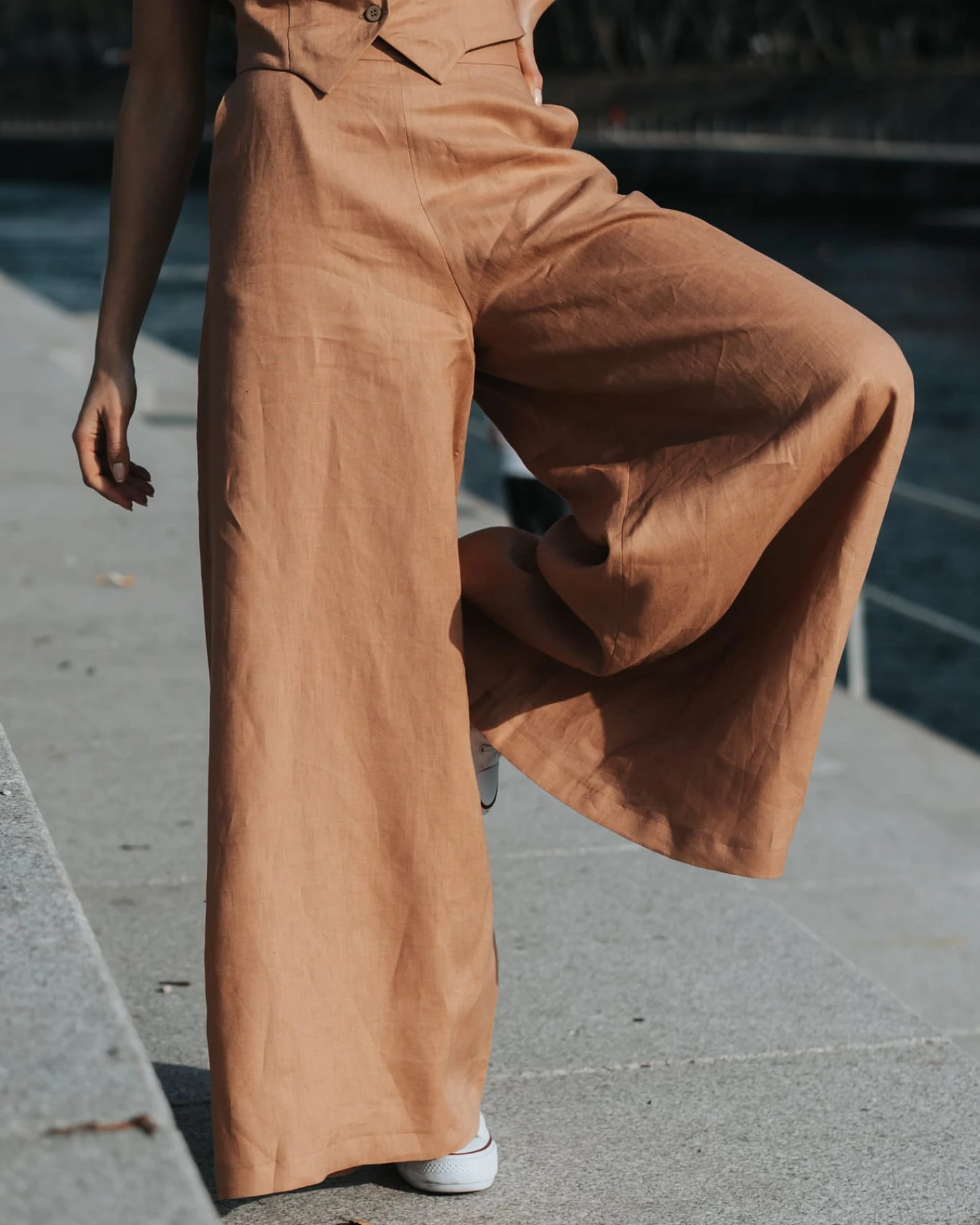 De IONESCU Damen vegan Hose Palazzo Leinen Cappuccino – Ansicht 2