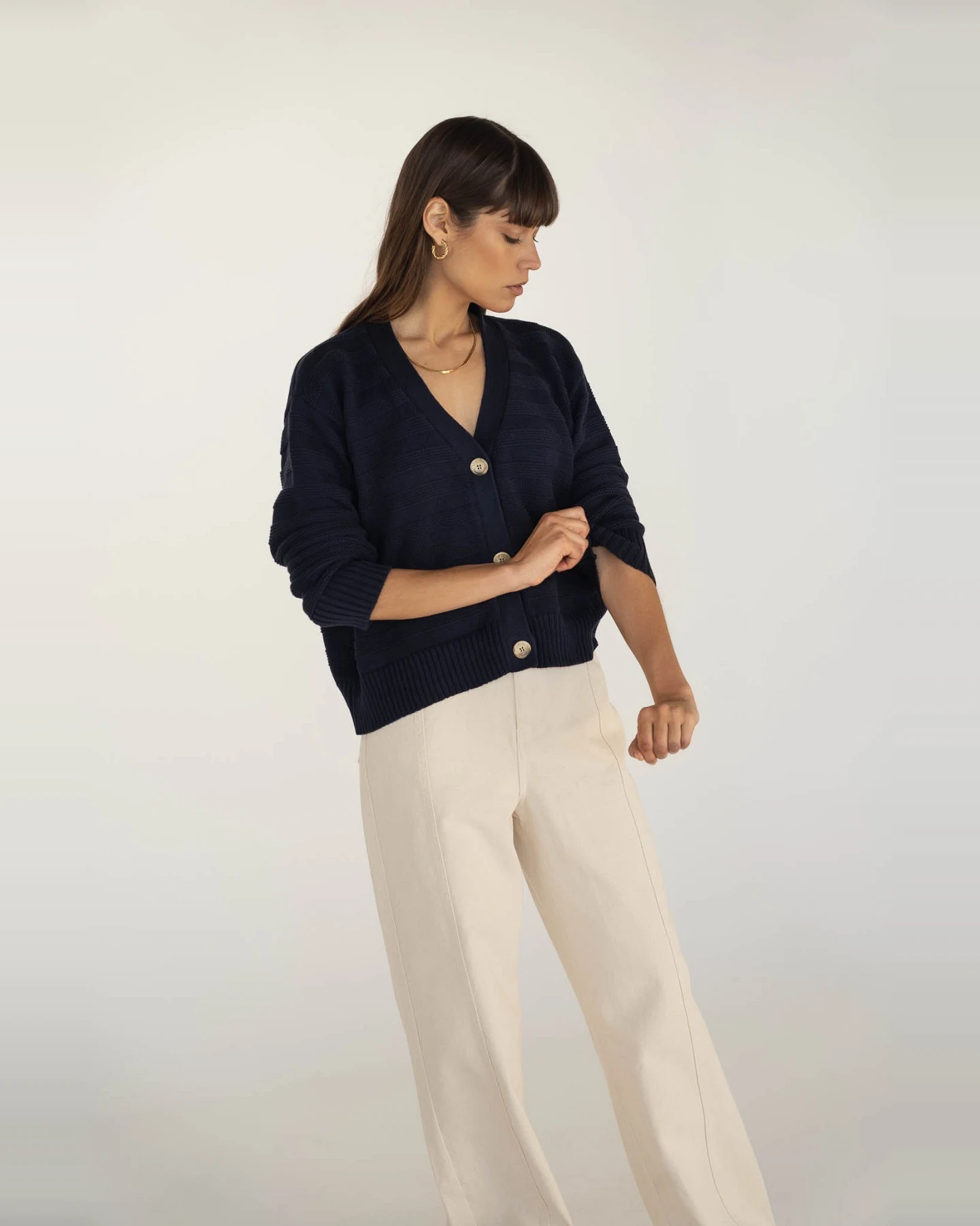 Näz Damen vegan Strickjacke Sophia Navy – Ansicht 2