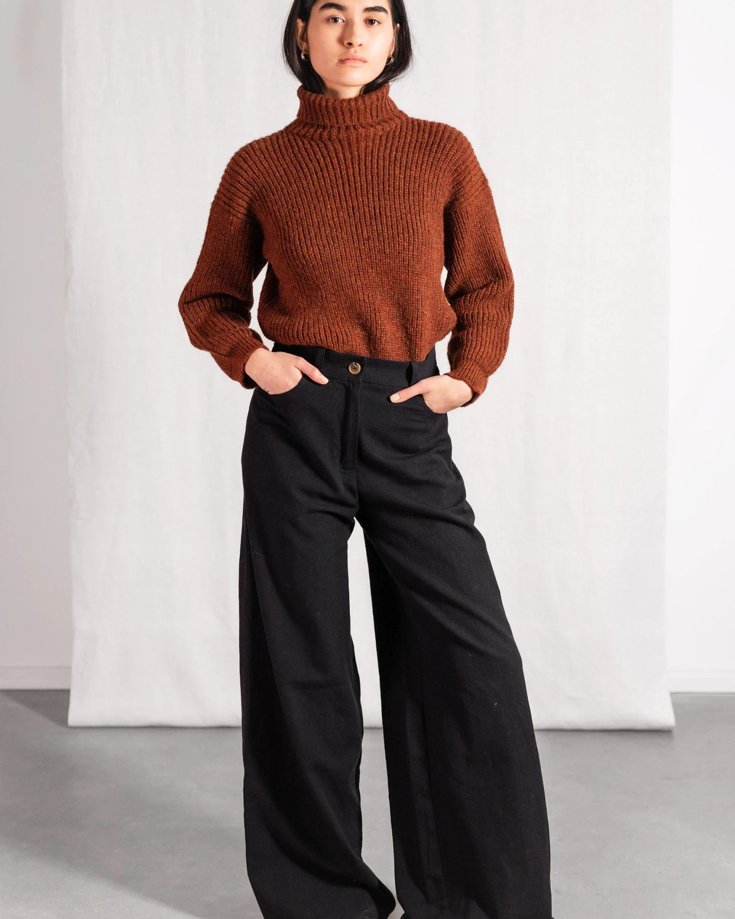 Jyoti - Fair Works Damen vegan Hose Tarani Schwarz – Ansicht 2