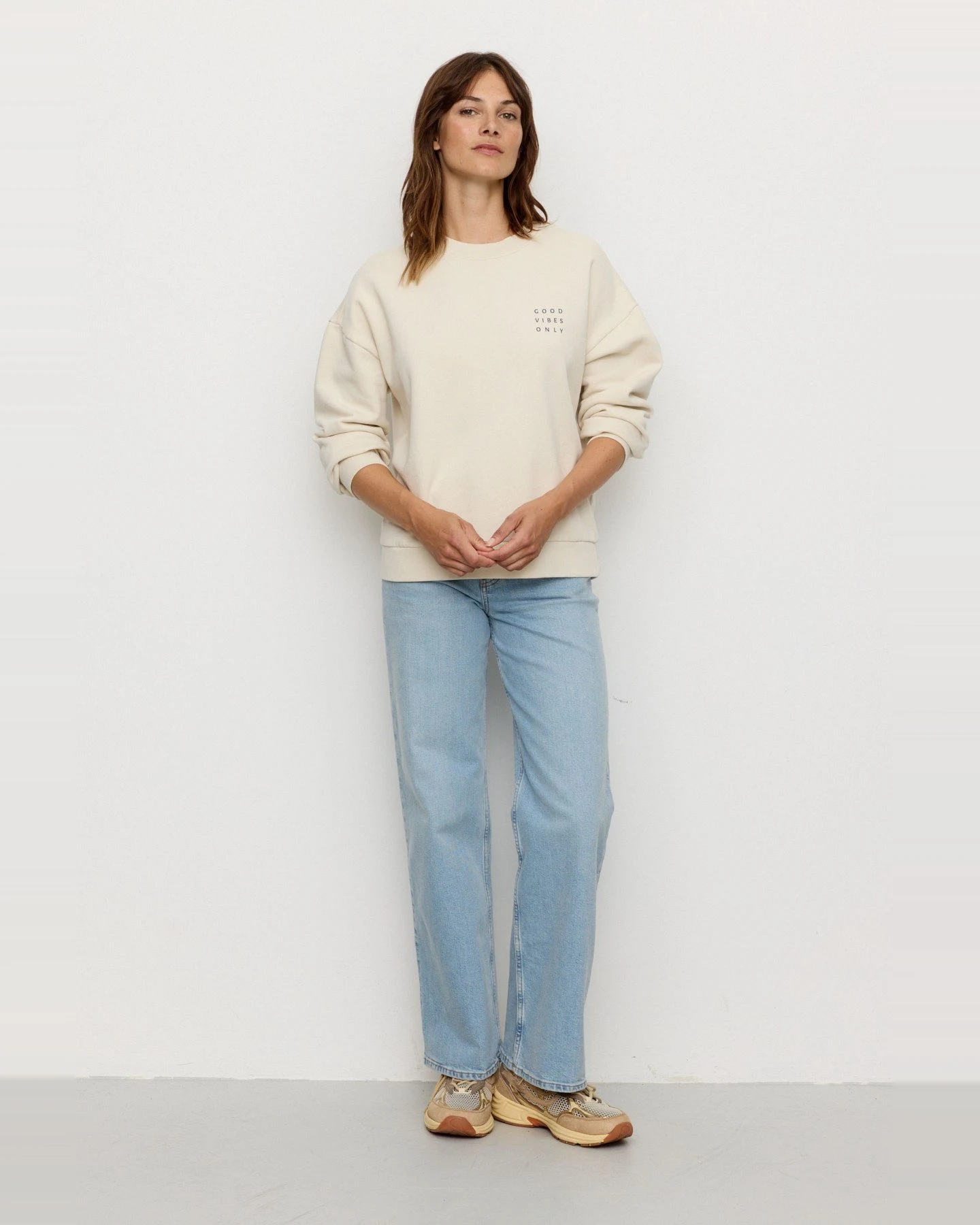 Sweatshirt Nerine Good Vibes Off White – Ansicht 3