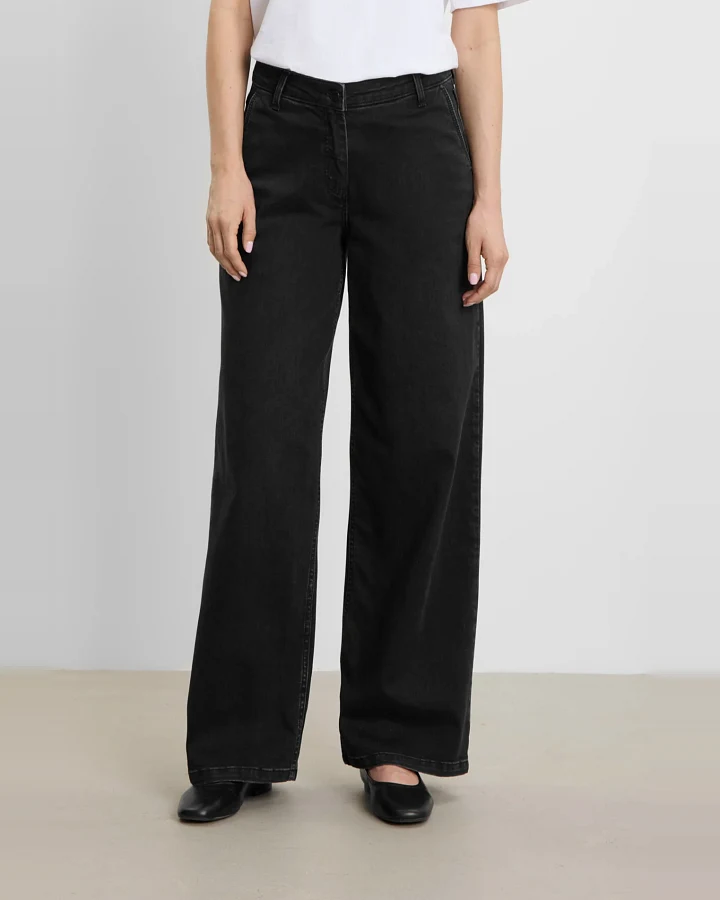 LAURIE Damen vegan Jeans Charm Loose Washed Black Denim