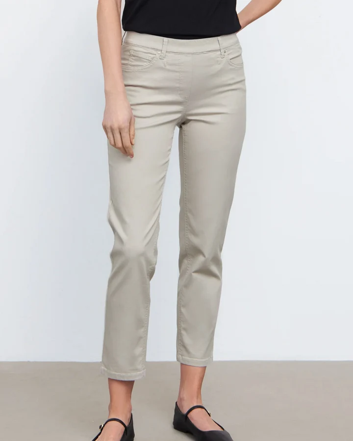 LAURIE Damen vegan Hose Hannah Regular Extra Short Länge Grau Sand