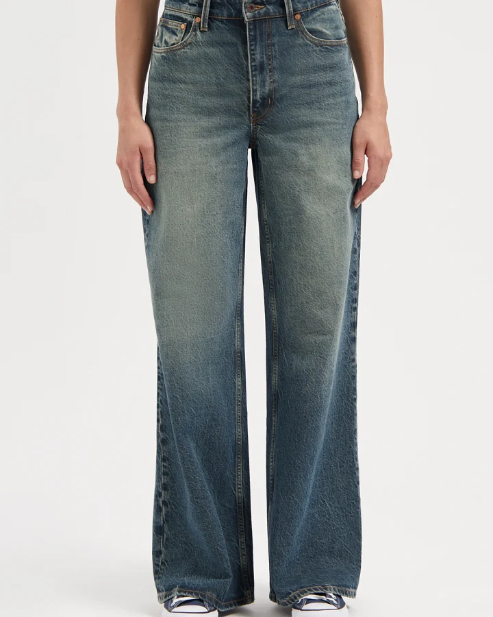 Kuyichi Damen vegan Jeans Flare Harper Retro Blau