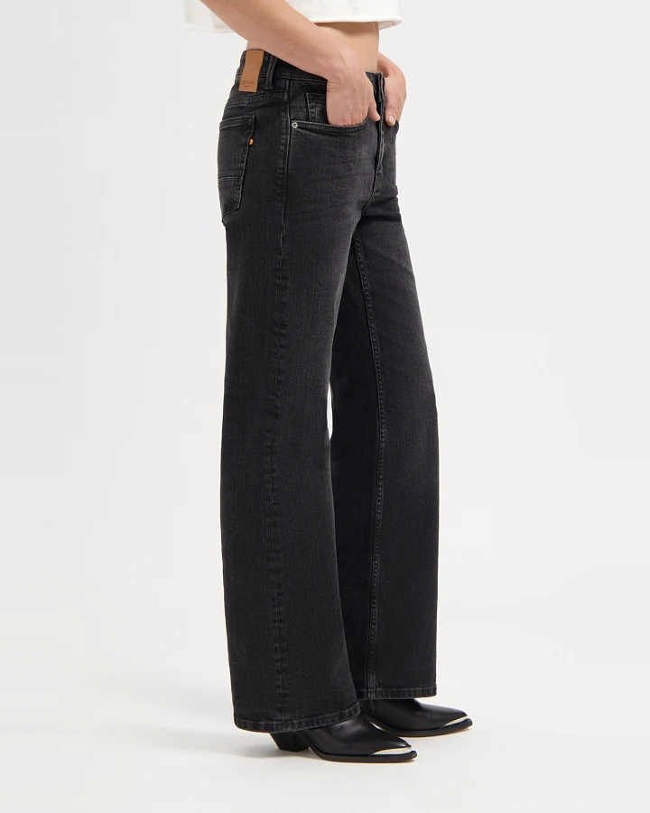 Kuyichi Damen vegan Jeans Loose Lena Vintage Schwarz