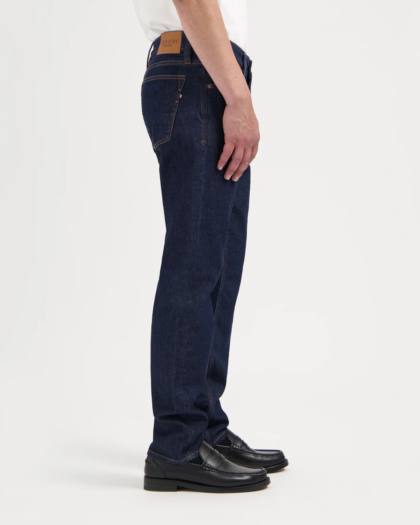 Kuyichi Herren vegan Jeans Regular Slim Jim Dark Rinse – Ansicht 2