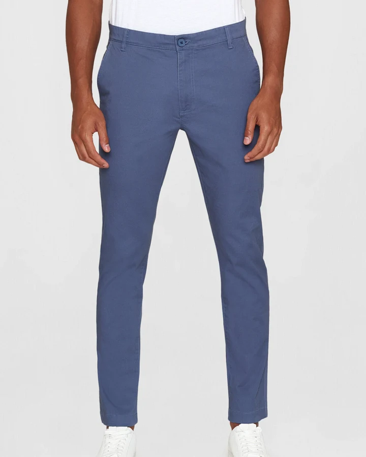 KnowledgeCotton Apparel Herren vegan Chino-Hose Luca Slim Twill Vintage Indigo