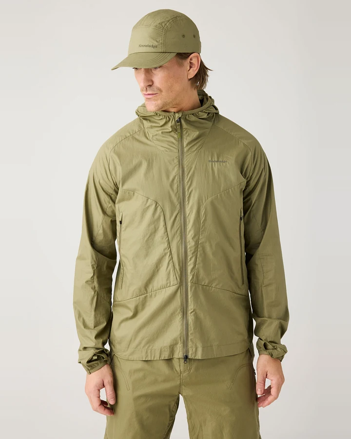 KnowledgeCotton Apparel Herren vegan Jacke Vent Ripstop 90 Gebrannte Olive
