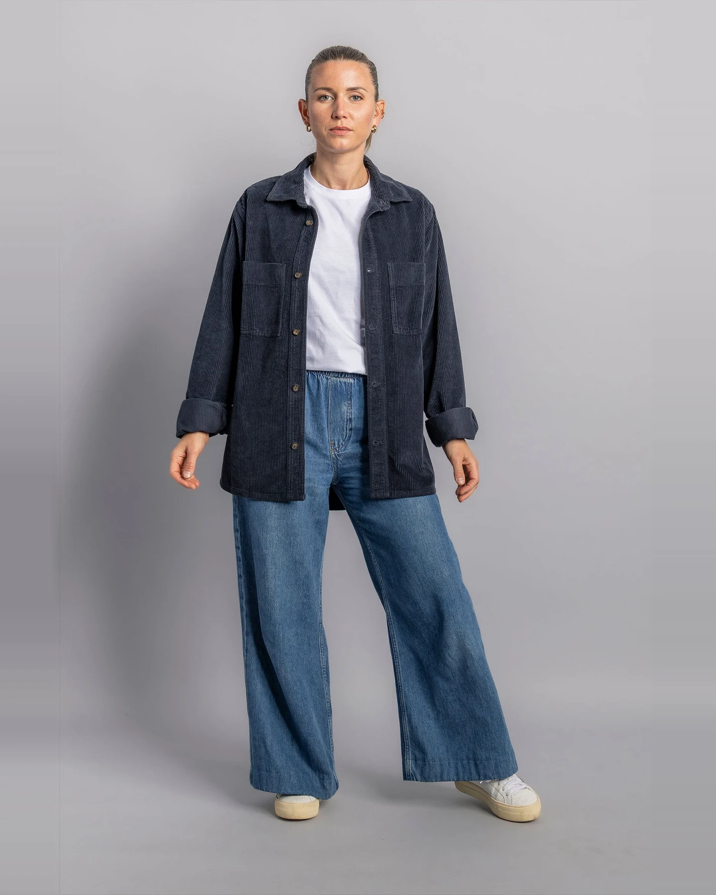DIRTS Damen vegan Überhemd Cord Marine – Ansicht 2