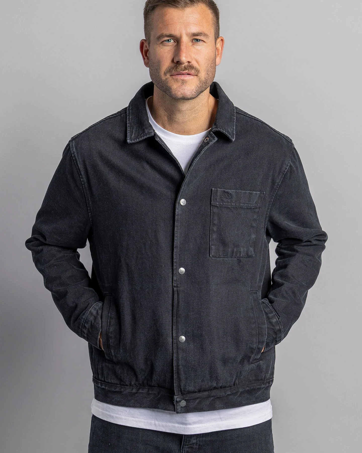DIRTS Herren vegan Denim Jacket Faded Black – Ansicht 2