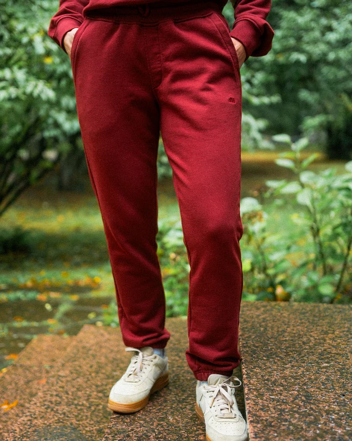 DIRTS Herren vegan Sweatpants Royal Burgundy