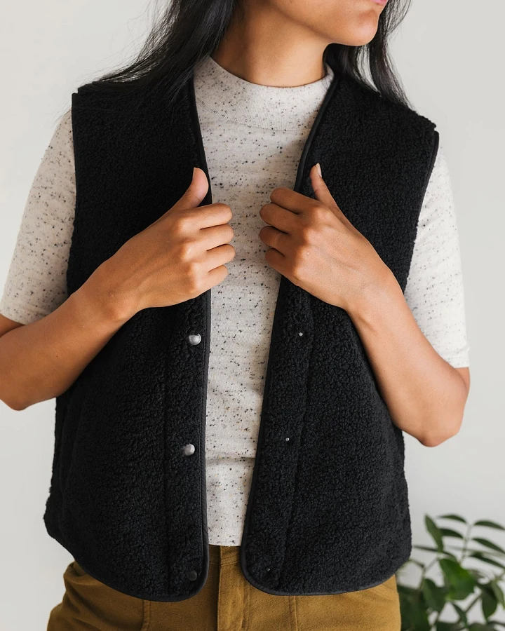 TWOTHIRDS Damen vegan Bodywarmer Henderson Schwarz