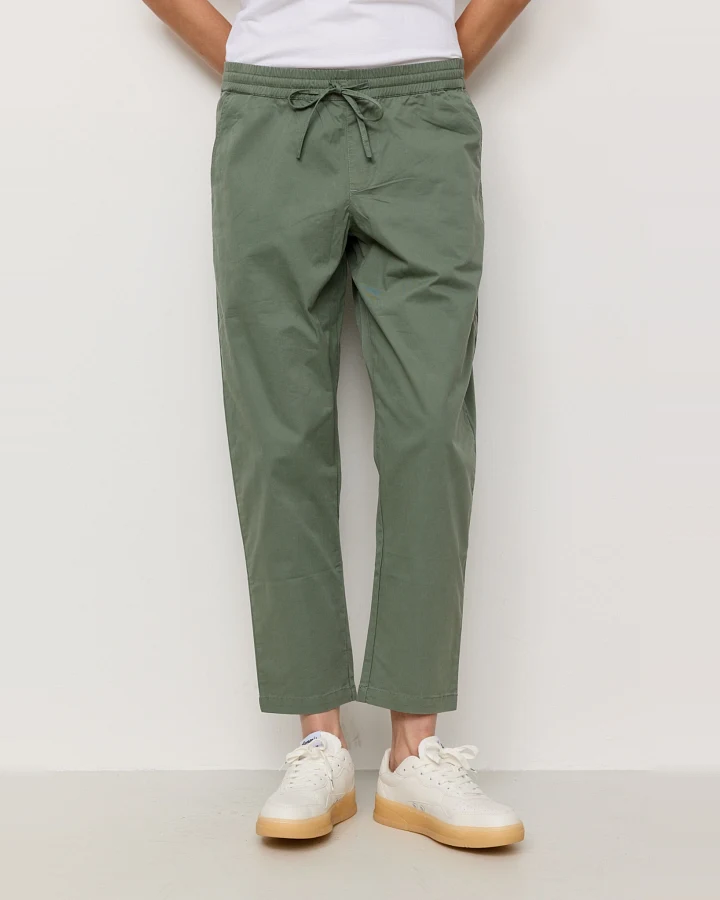 Recolution Damen vegan Jogginghose Chino Kale Khaki
