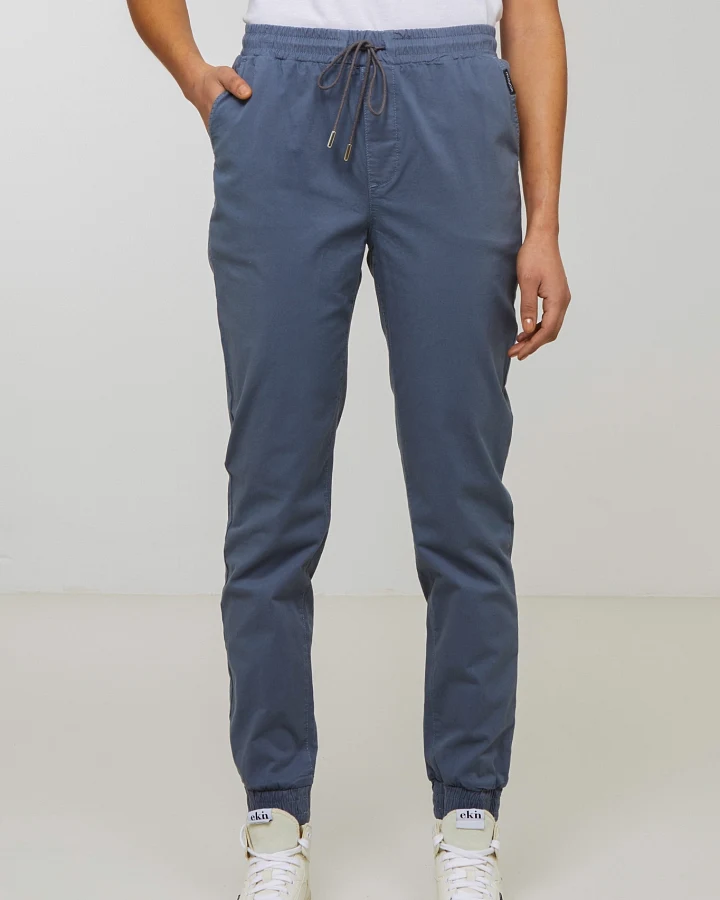 Recolution Damen vegan Jogginghose Chino Calathea Taubenblau