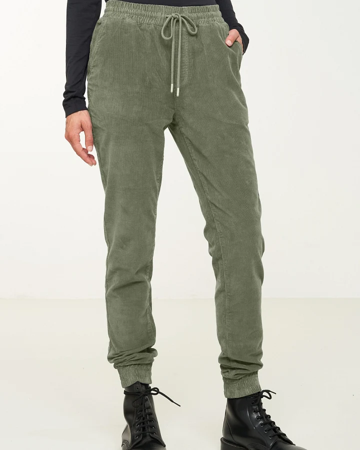 Recolution Damen vegan Jogginghose Chino Chaiturus Khaki