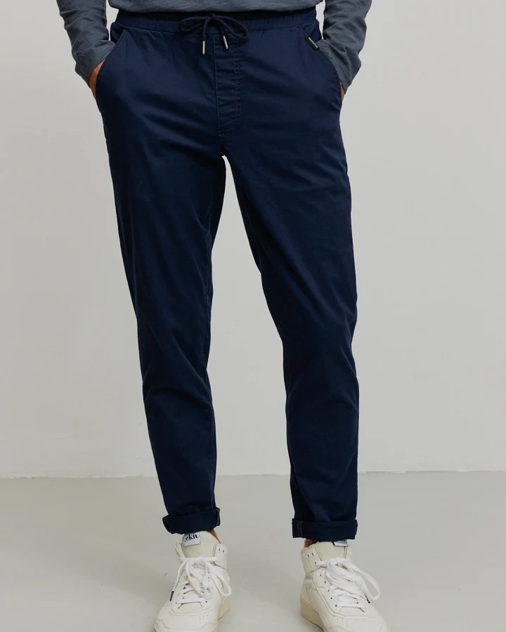 Recolution Herren vegan Jogginghose Chino Taro Dark Navy