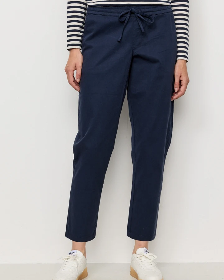 Recolution Damen vegan Jogginghose Chino Kale Dark Navy