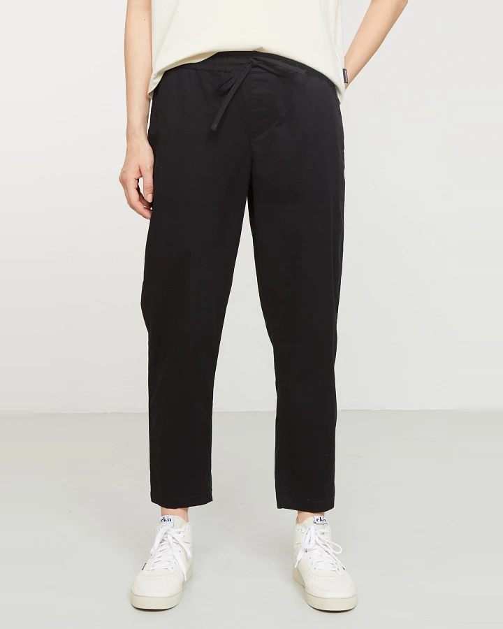 Recolution Damen vegan Jogginghose Chino Kale Schwarz