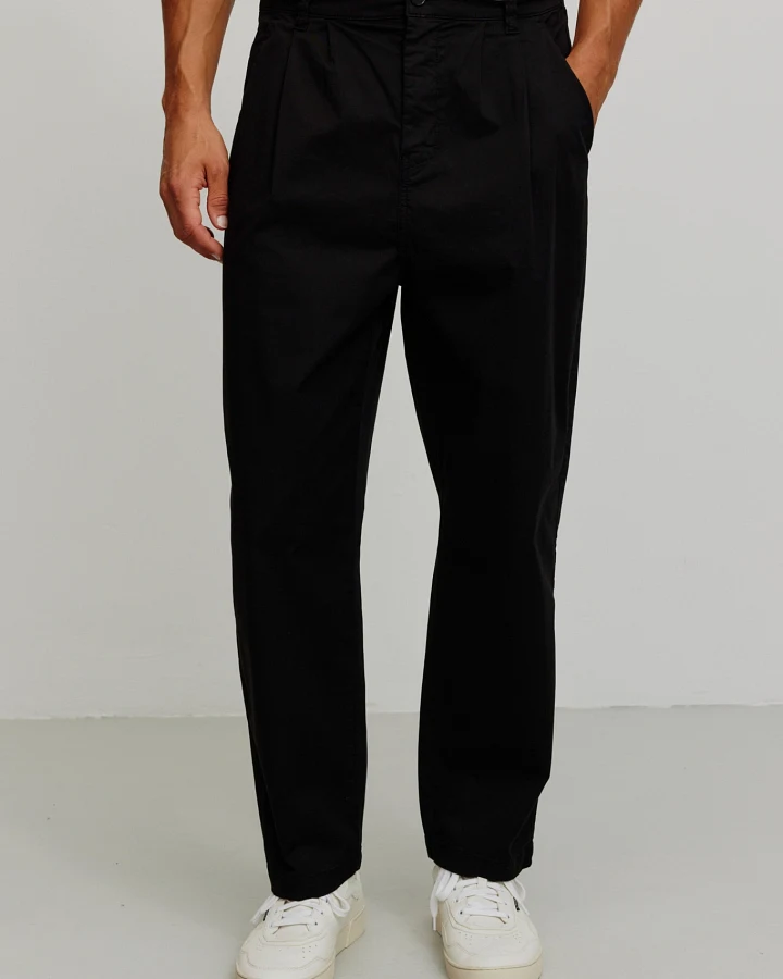 Recolution Herren vegan Chino Catmint Schwarz