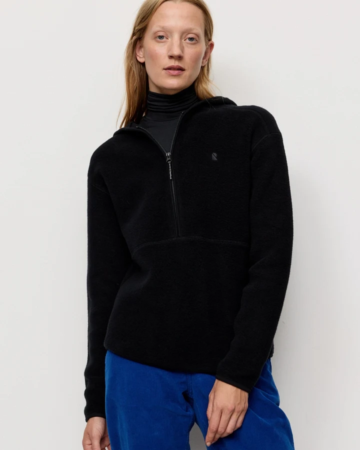 Recolution Damen vegan Hoodie Forsthia Schwarz