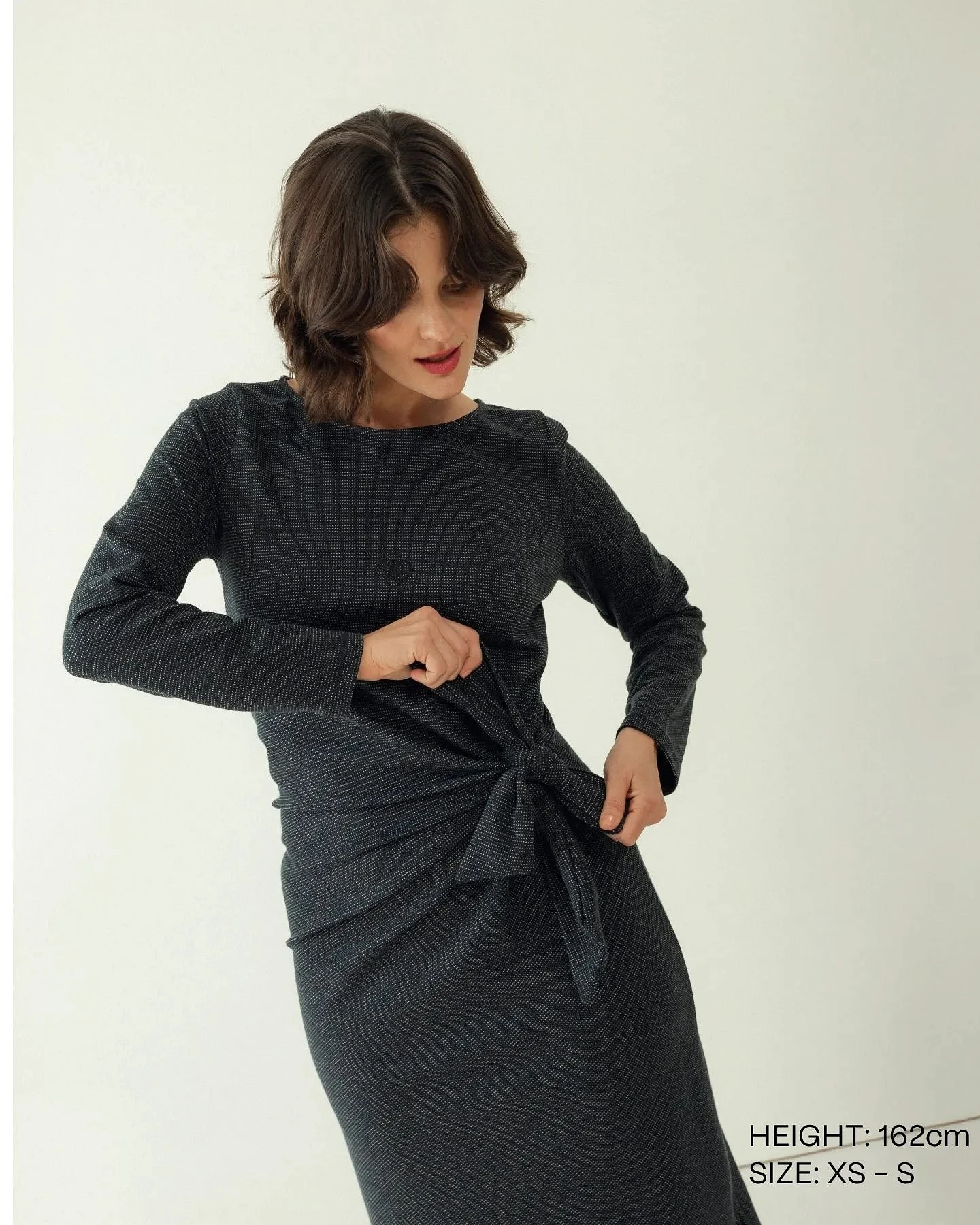 Clotsy Damen vegan Kleid Maxine Polka Dots Dunkelgrau – Ansicht 2