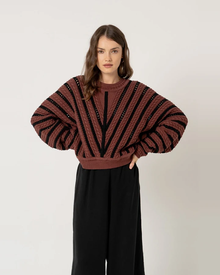 LOVJOI Damen vegan Pullover Elondra Kastanienrot Schwarz