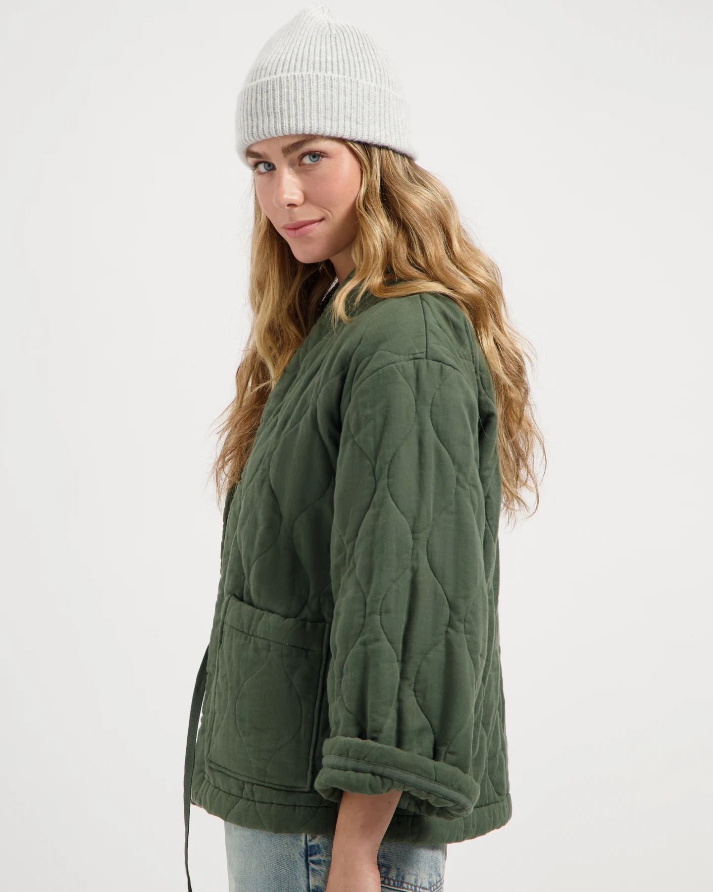 Kuyichi Damen vegan Jacke Gepolstert Nika Moosgrün – Ansicht 2