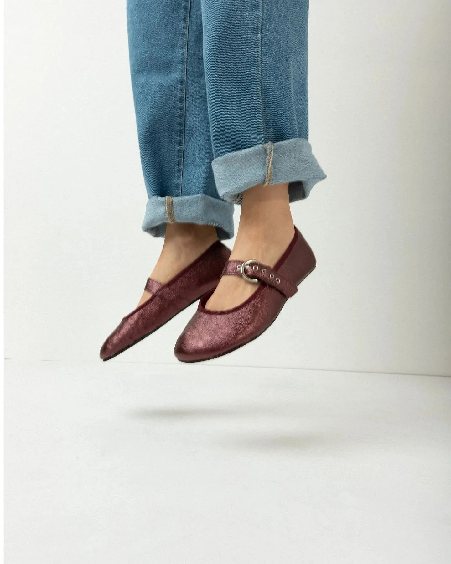 Clotsy Damen vegan Flats Fivela Burgundy – Ansicht 2