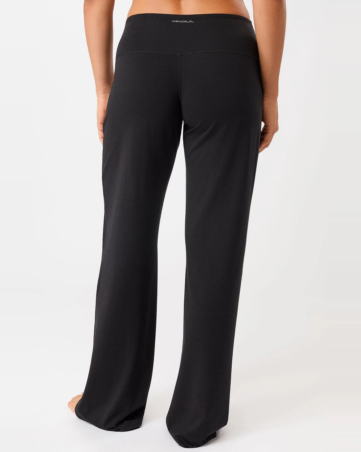 MANDALA Damen vegan Hose Weites Bein Schwarz – Ansicht 2