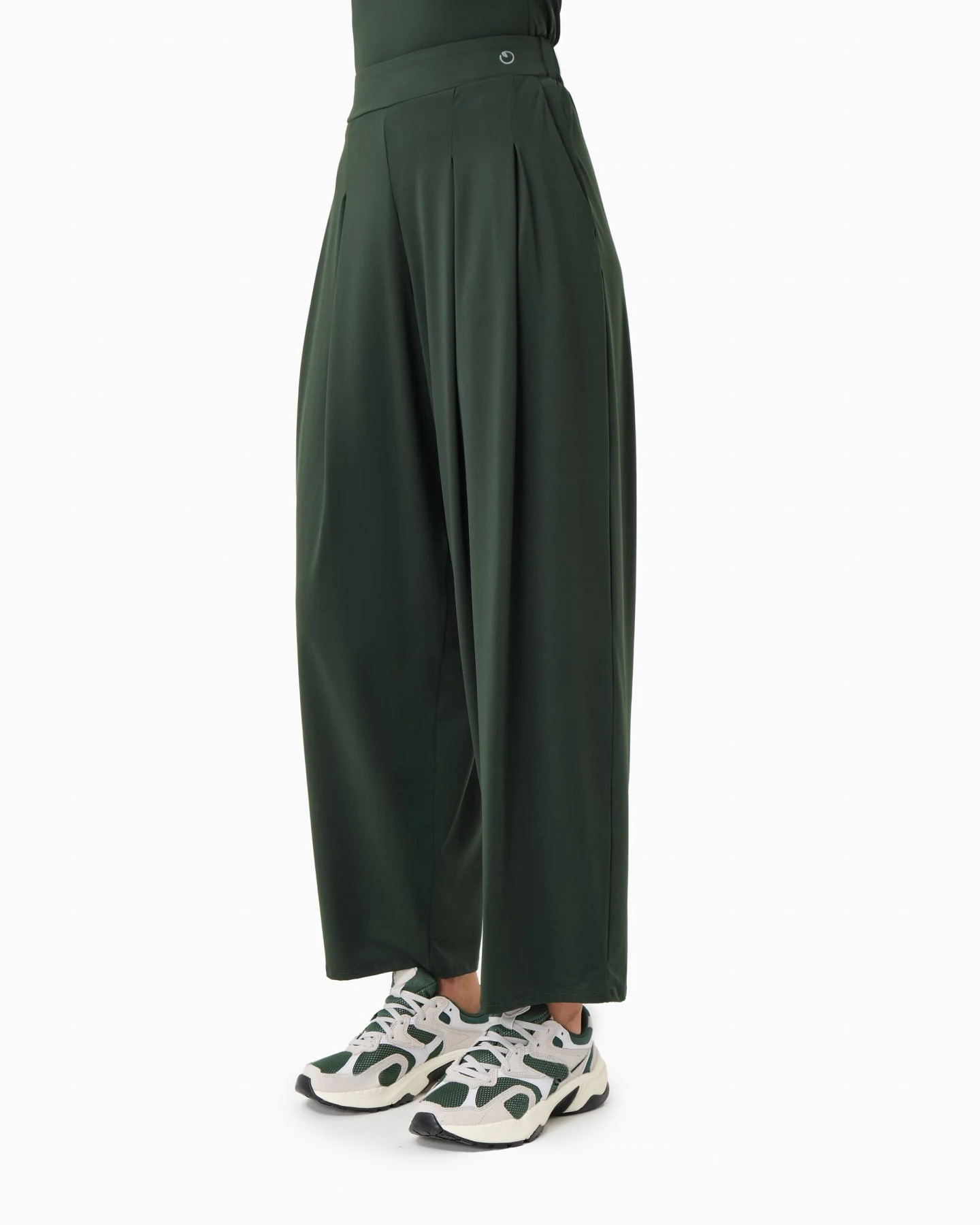 ORGANICATION Damen vegan Hose Peeny Amazonas Grün – Ansicht 2